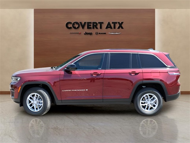 2025 Jeep Grand Cherokee Laredo X photo 2