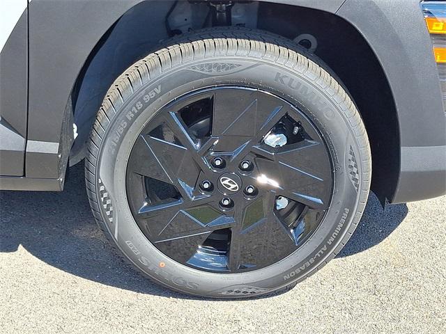2026 Hyundai Kona SEL photo 8