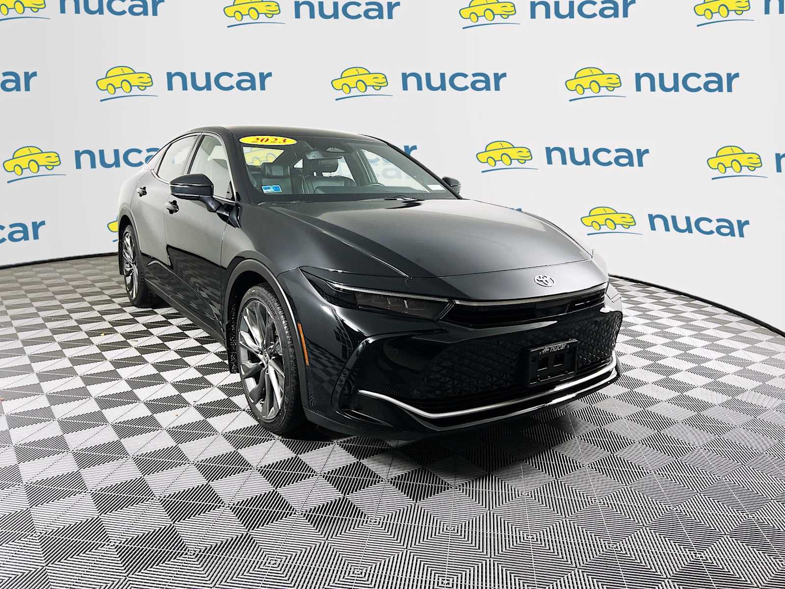 2023 Toyota Crown Limited's photo