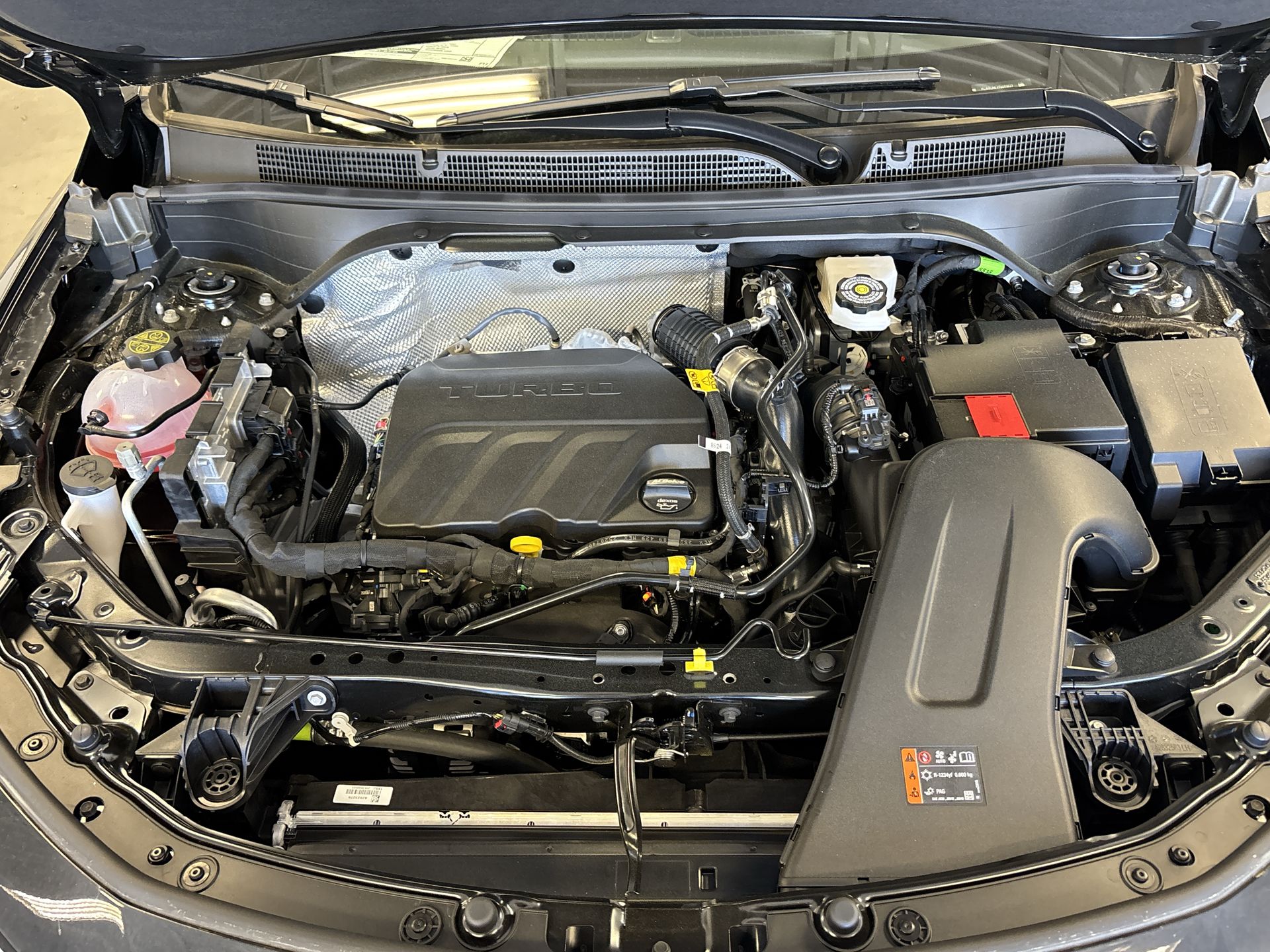 2025 Buick Envista Preferred photo 2