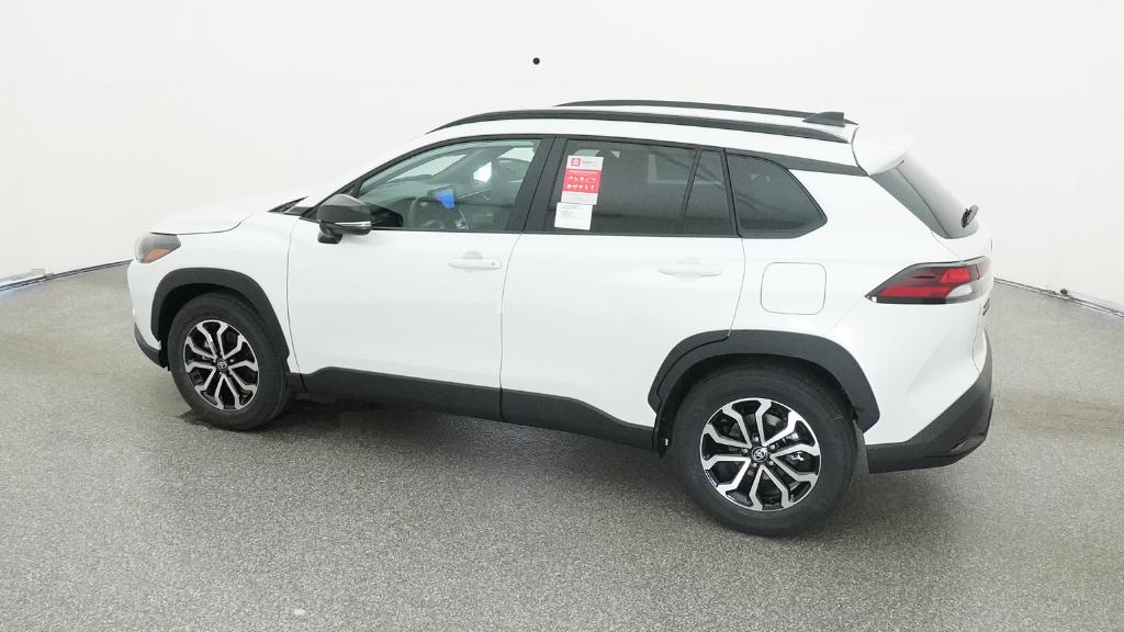 2026 Toyota Corolla Cross XLE XSE photo 8