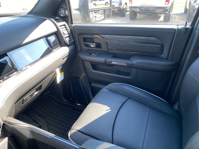 2025 Ram 3500 Limited photo 13