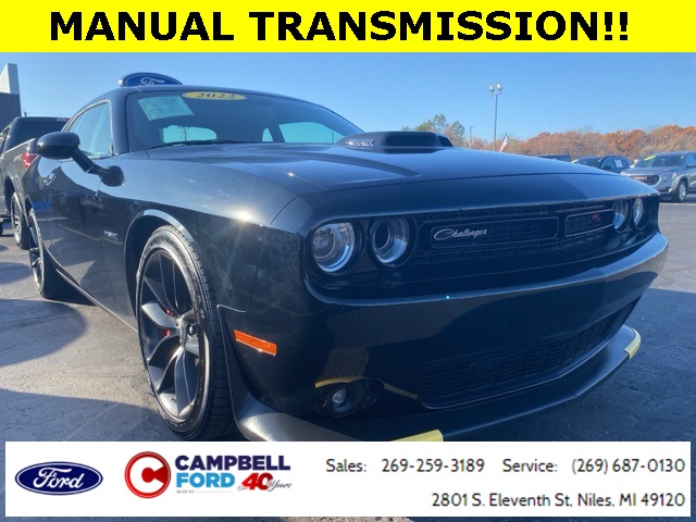 2022 Dodge Challenger R/T's photo