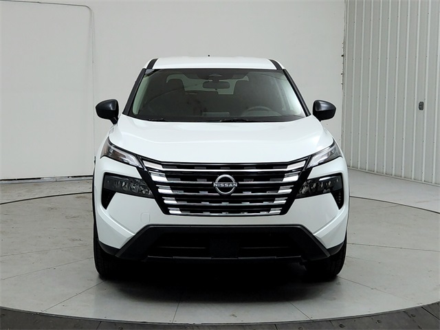 2025 Nissan Rogue S photo 2