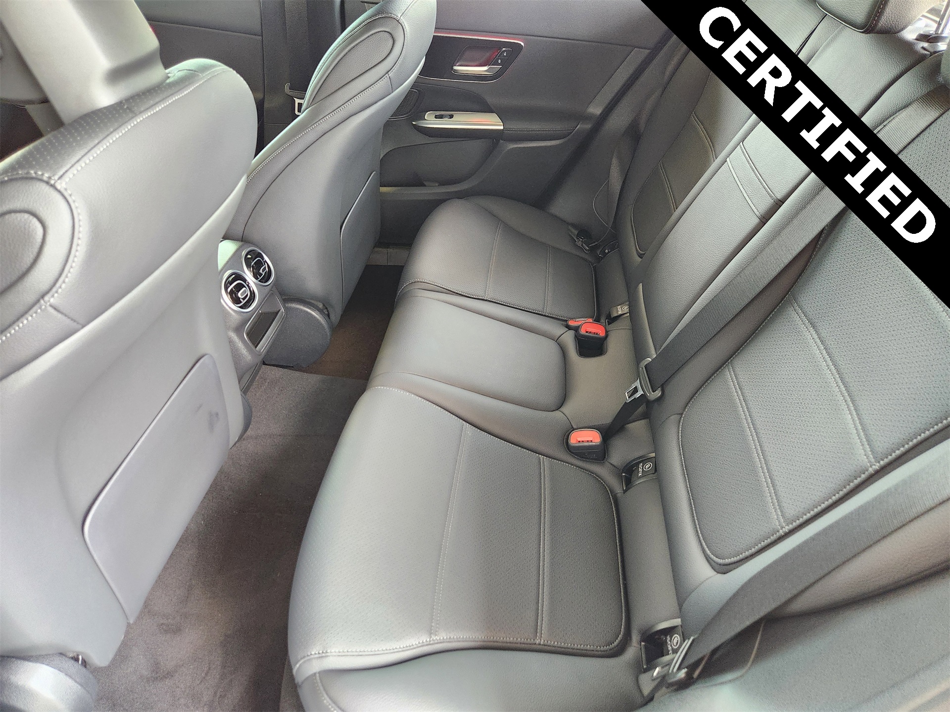 2025 Mercedes Benz GLC 300 4MATIC photo 22