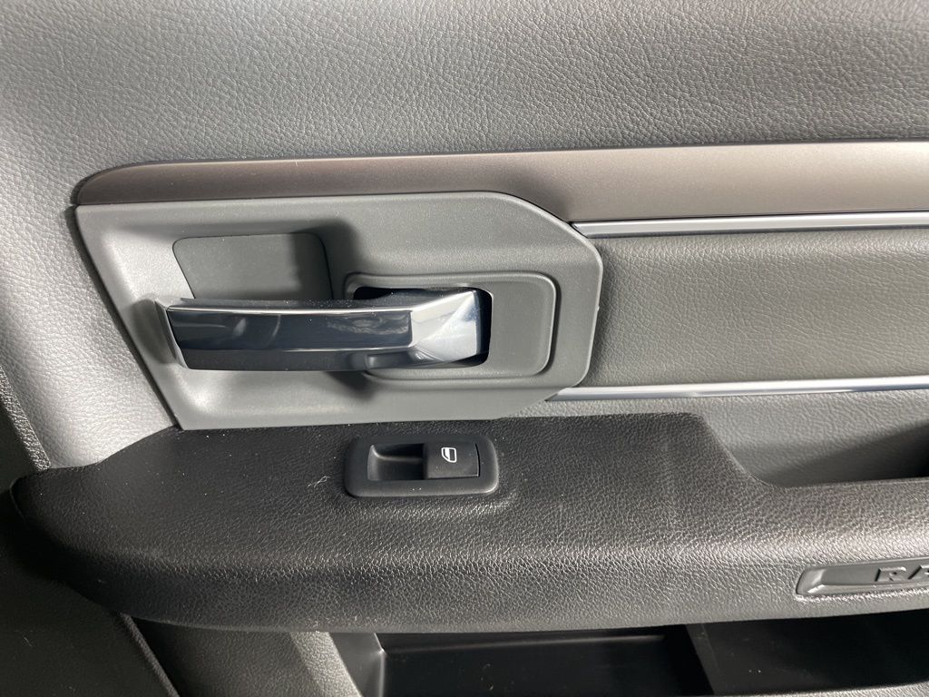 2023 Ram 1500 Classic SLT photo 15