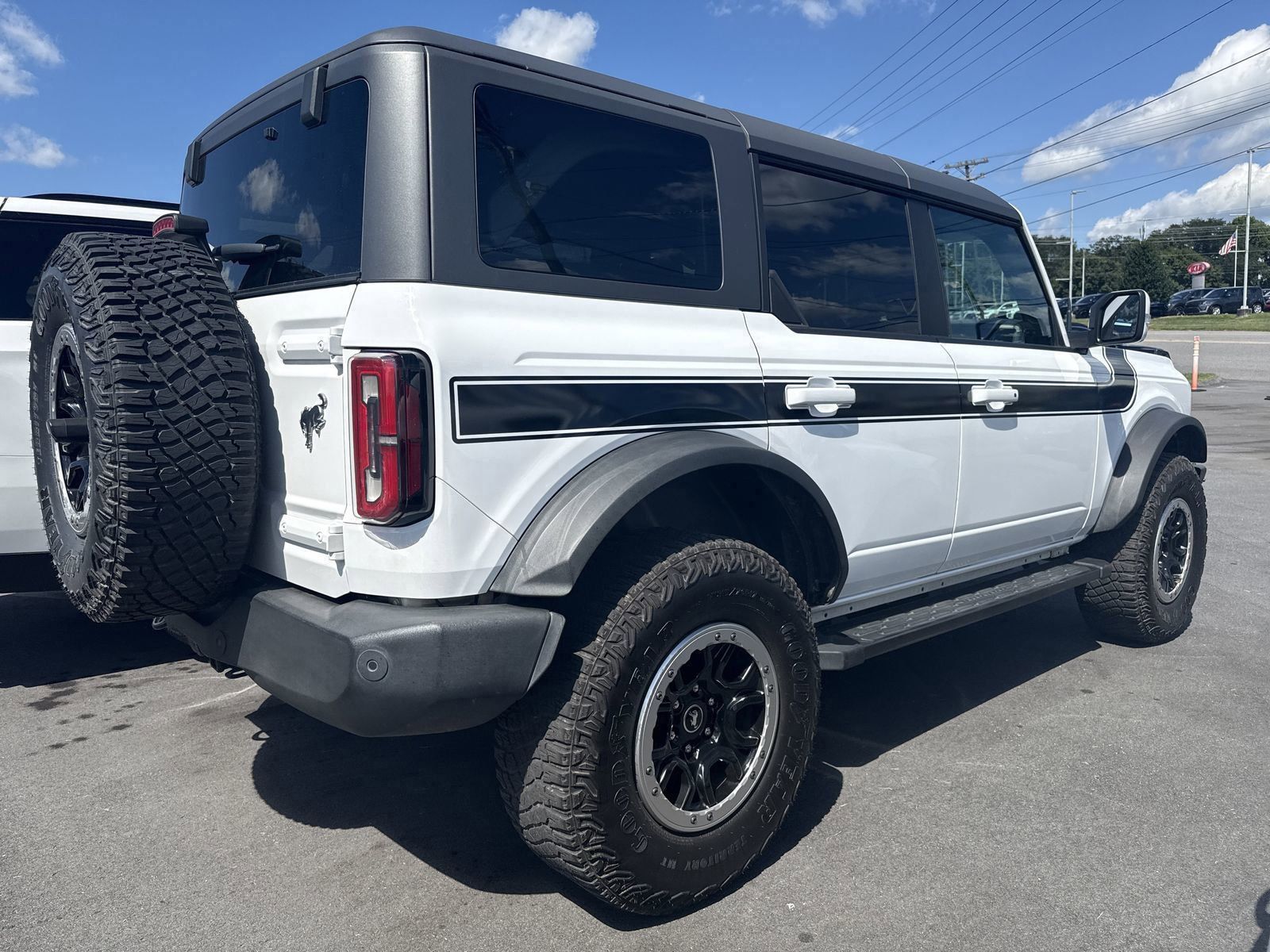 2022 Ford Bronco Outer Banks photo 4