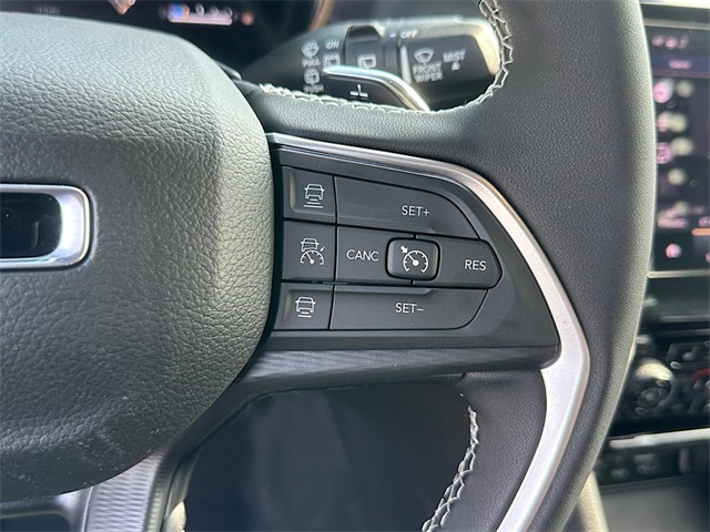 2025 Jeep Grand Cherokee Laredo X photo 16