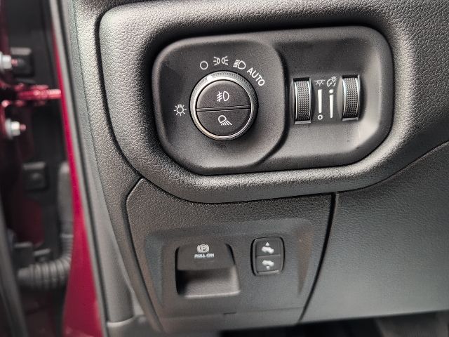 2026 Ram 1500 Laramie photo 12