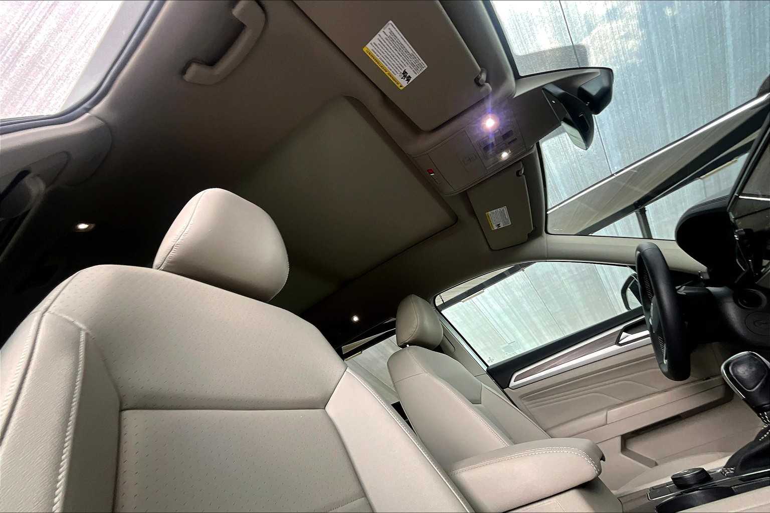 2021 Volkswagen Atlas SEL photo 12