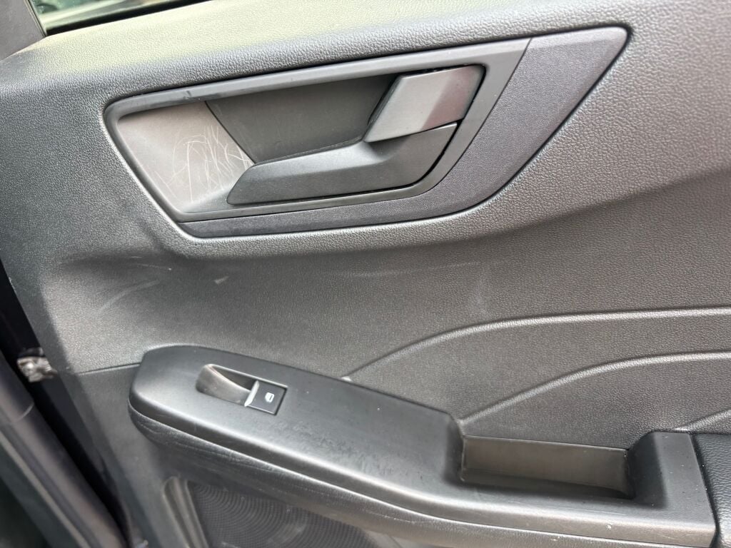 2022 Ford Escape SE photo 18