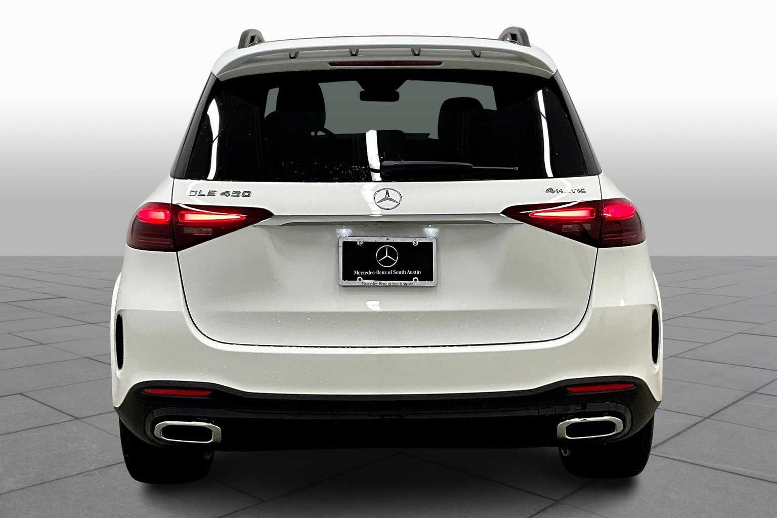 2026 Mercedes Benz GLE 450 4MATIC photo 4