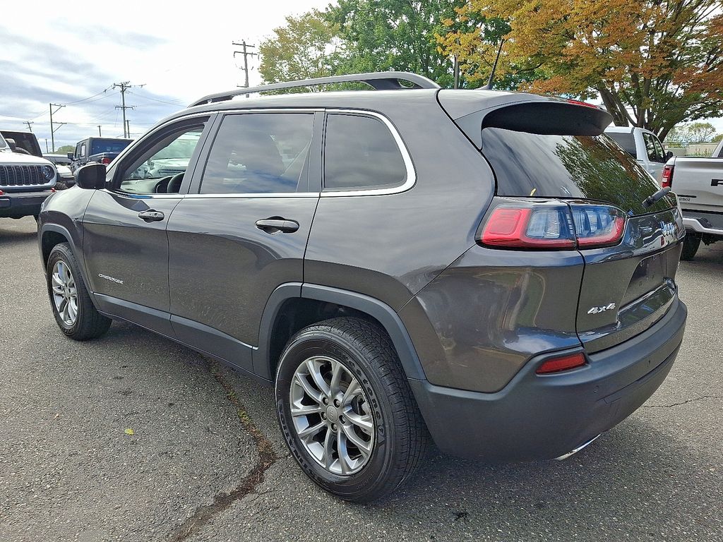2022 Jeep Cherokee Latitude Lux photo 4