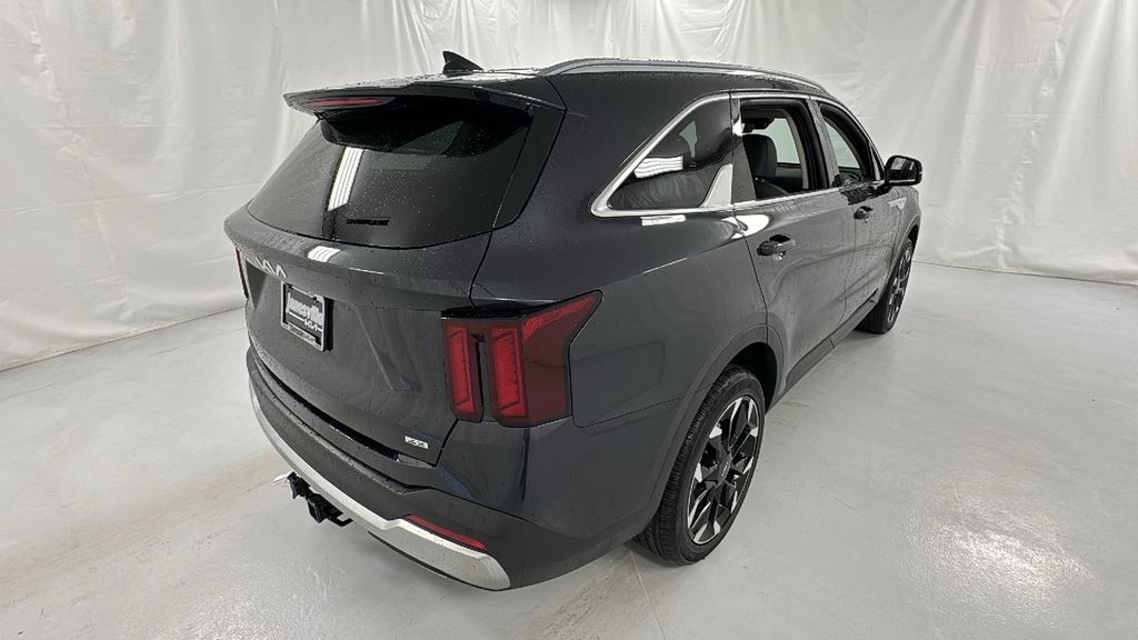 2026 Kia Sorento EX photo 3