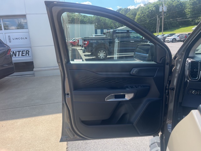 2025 Ford Ranger XLT photo 24