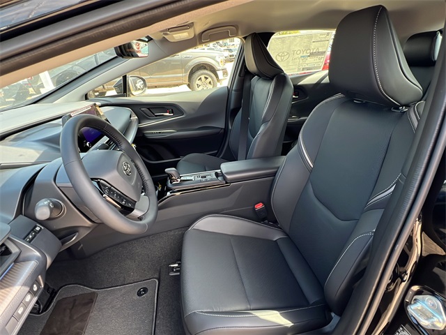 2026 Toyota Prius XLE photo 16