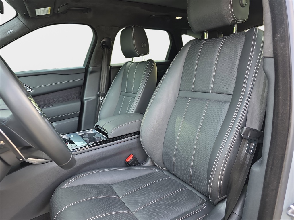 2023 Land Rover Range Rover Velar P400 HST photo 16