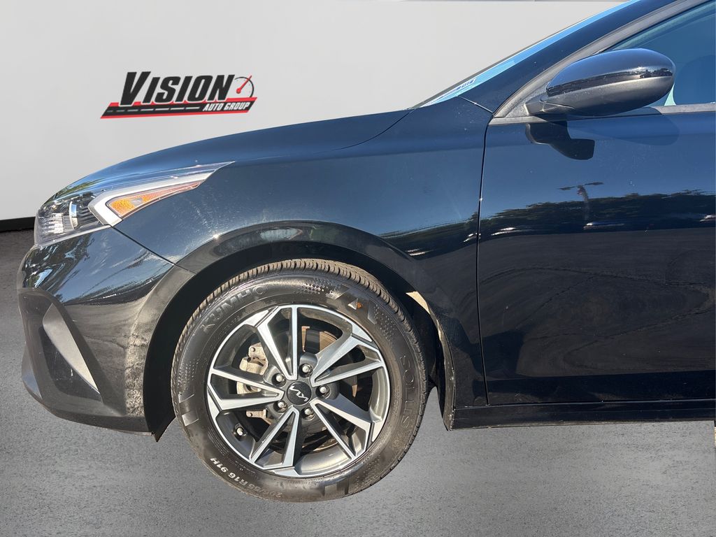 2023 Kia Forte LXS photo 11