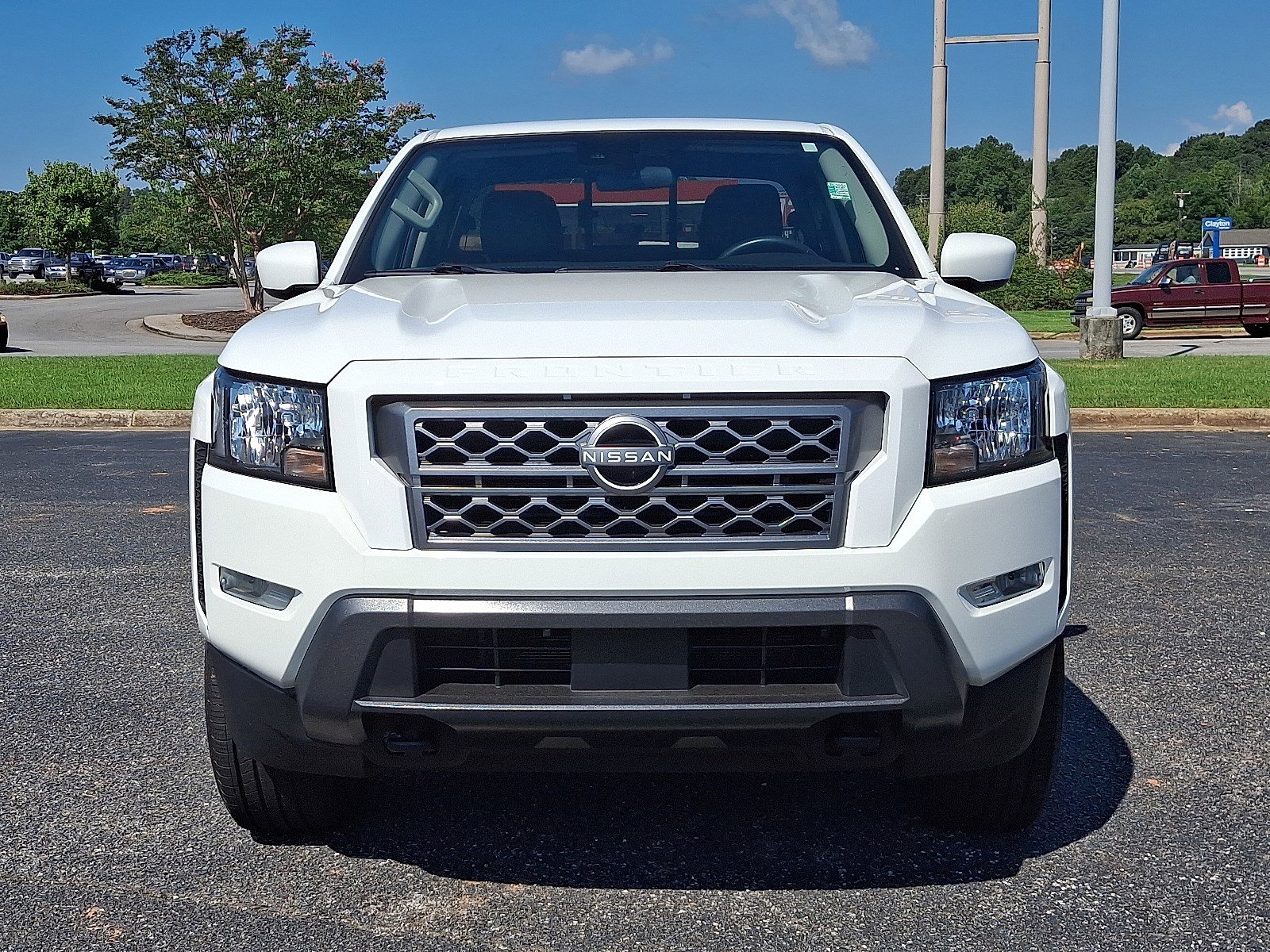 2024 Nissan Frontier SV photo 2