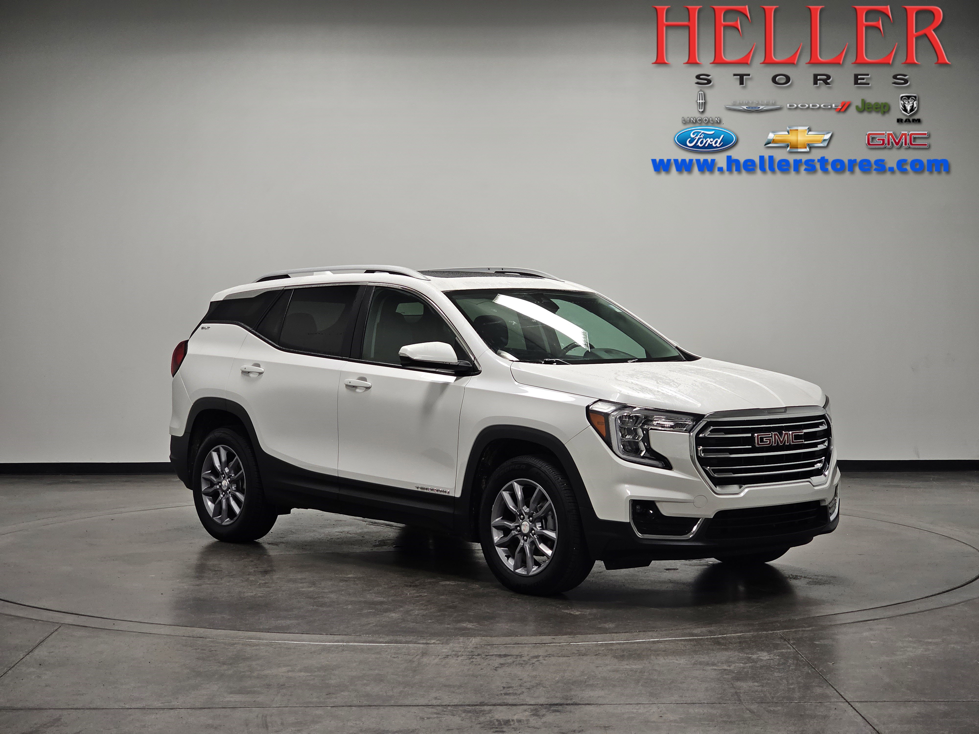 2023 GMC Terrain SLT's photo