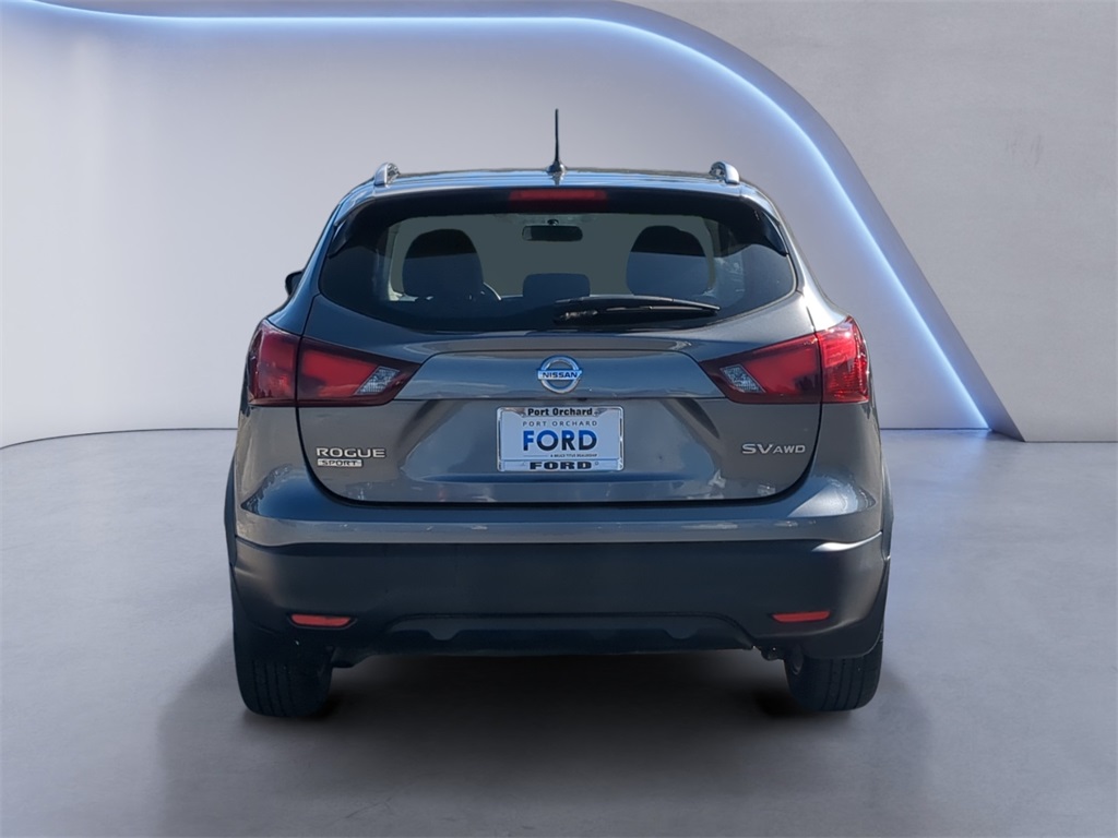 2017 Nissan Rogue Sport SV photo 4