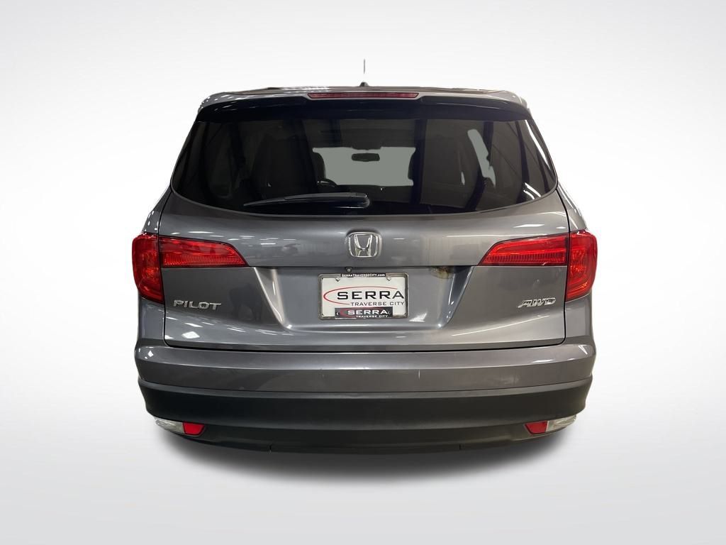 2016 Honda Pilot EX-L photo 4