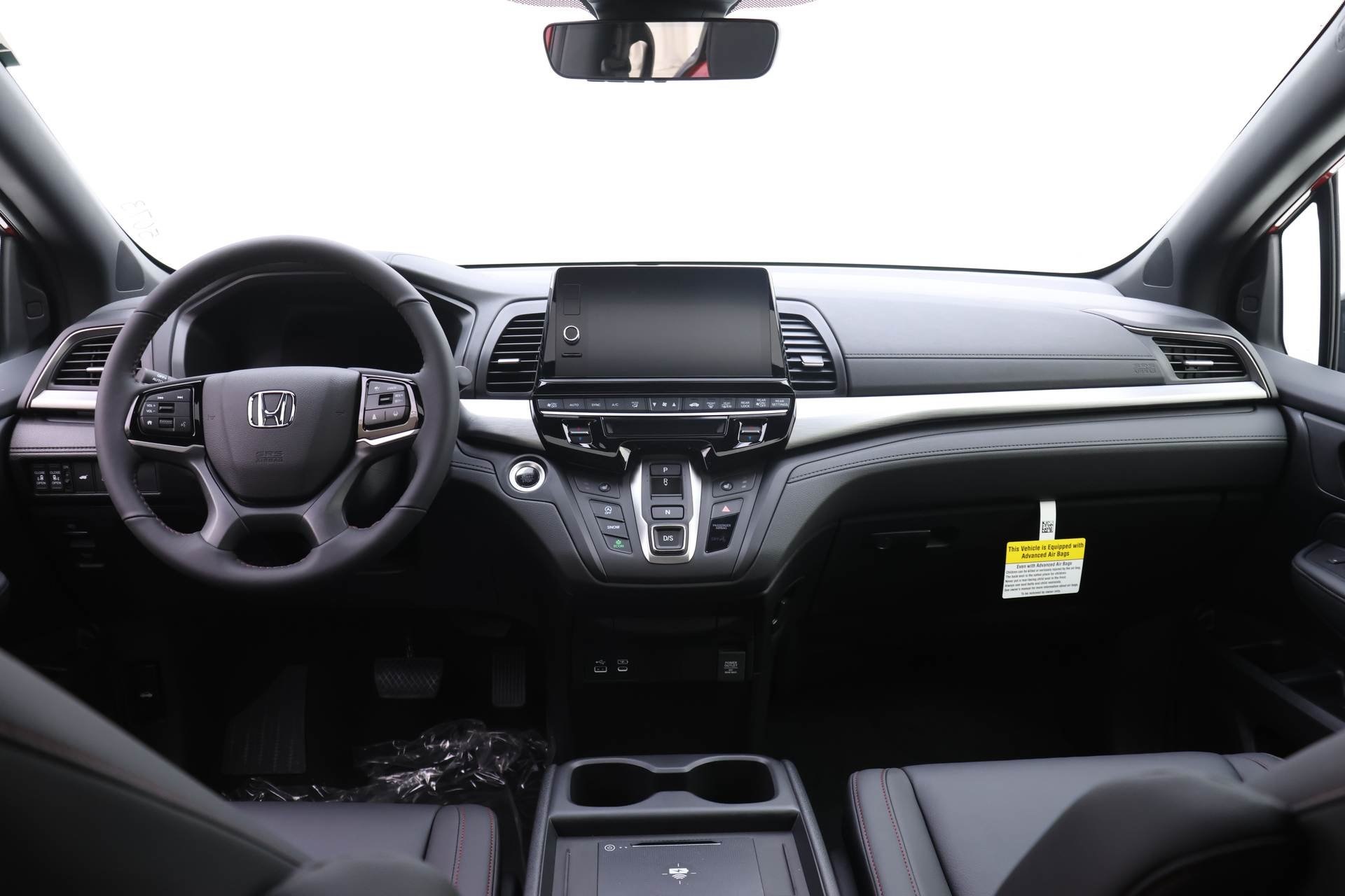 2026 Honda Odyssey photo 5