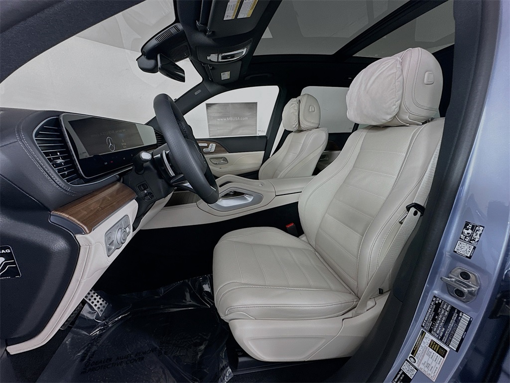 2026 Mercedes Benz GLS 580 4MATIC photo 20