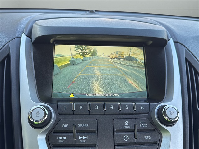 2017 Chevrolet Equinox LT photo 21