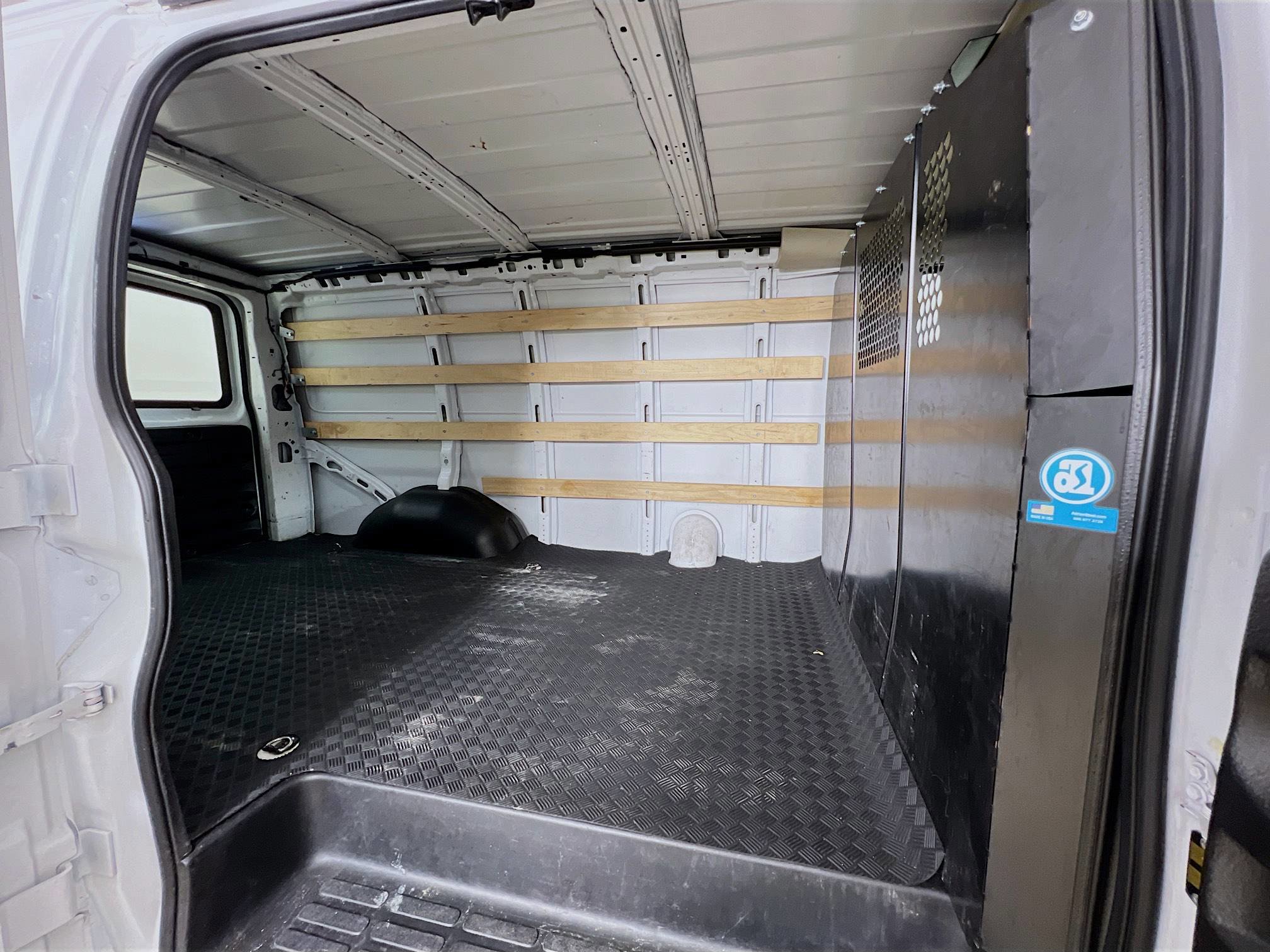 2023 Chevrolet Express 2500 Cargo photo 17