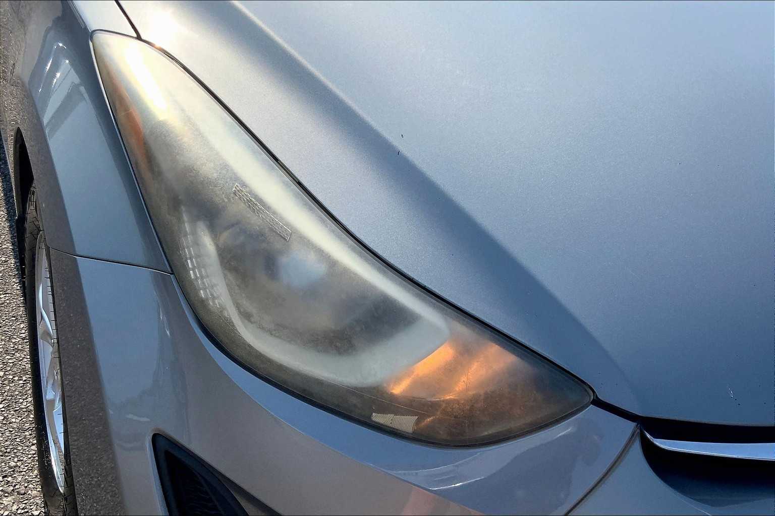 2014 Hyundai Elantra SE photo 24