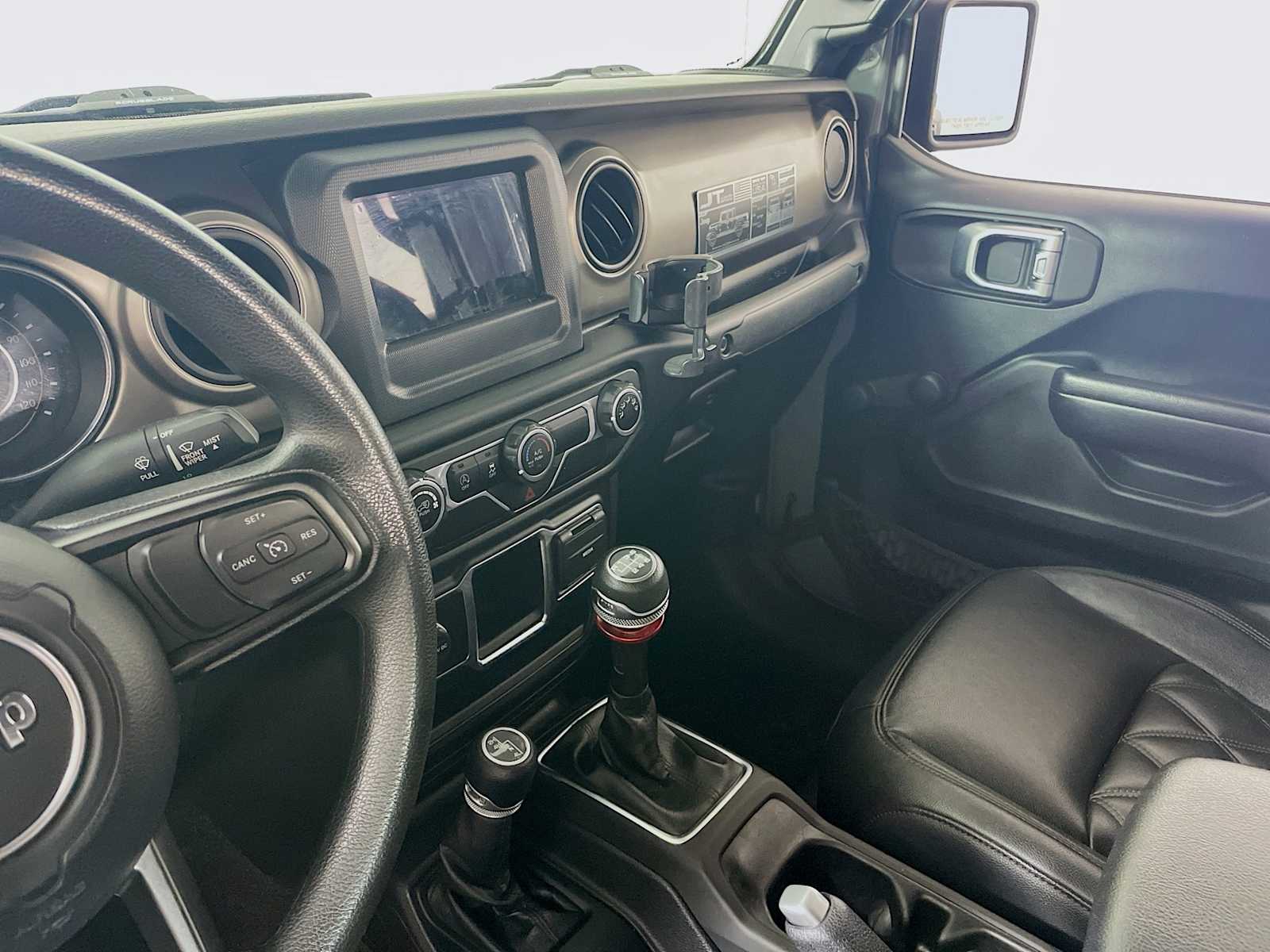 2020 Jeep Gladiator Sport photo 16