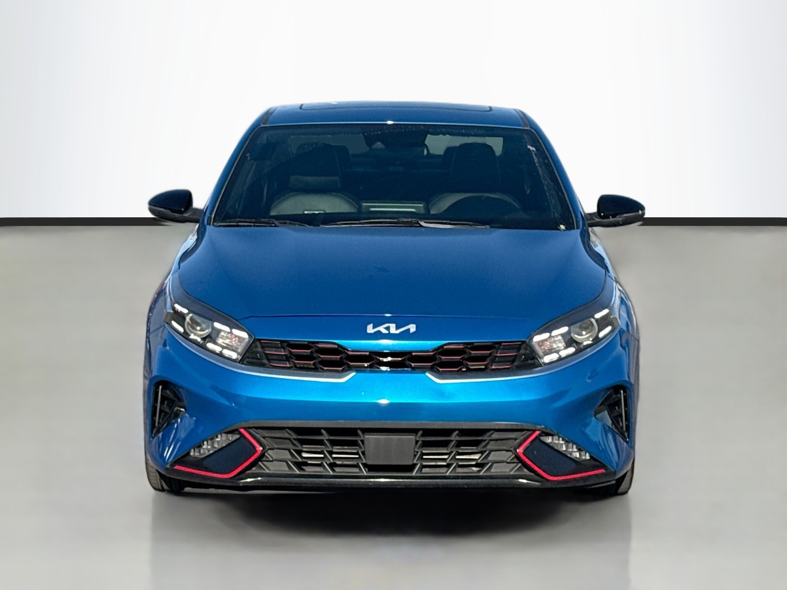2022 Kia Forte GT-Line photo 2