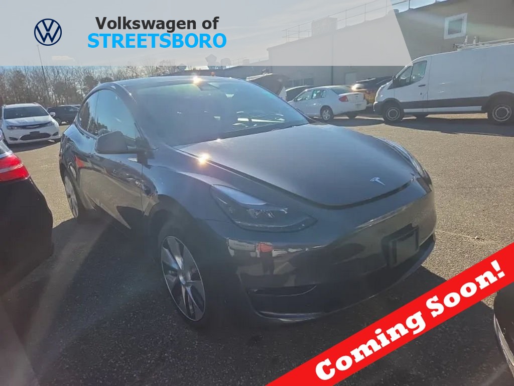 2023 Tesla Model Y Long Range's photo