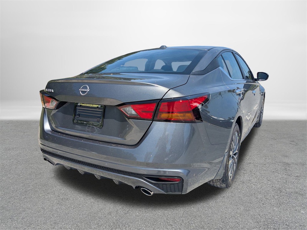 2025 Nissan Altima 2.5 SV photo 3
