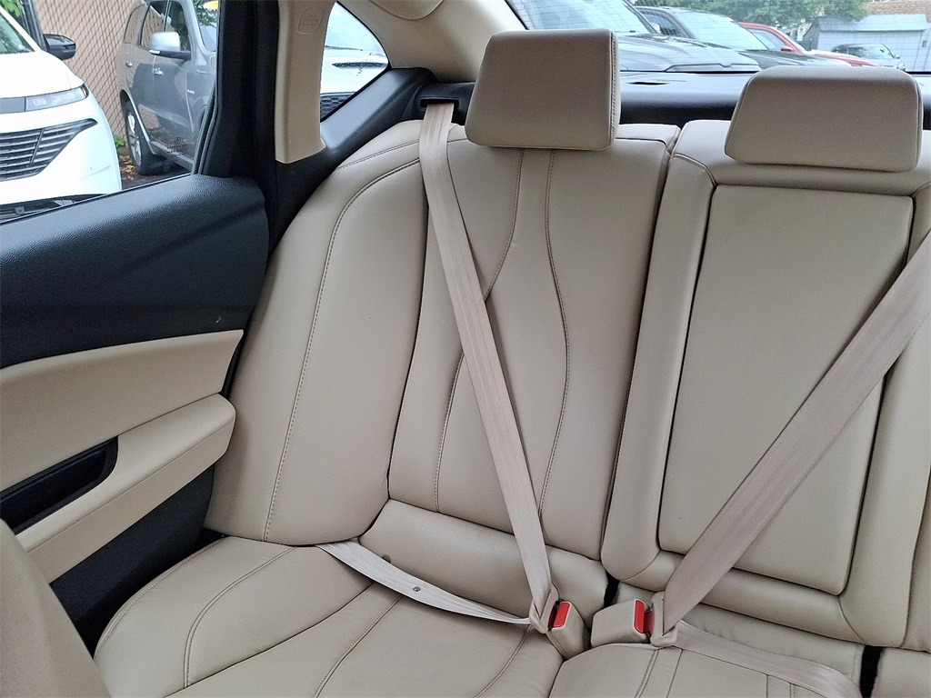 2022 Acura TLX Base photo 18