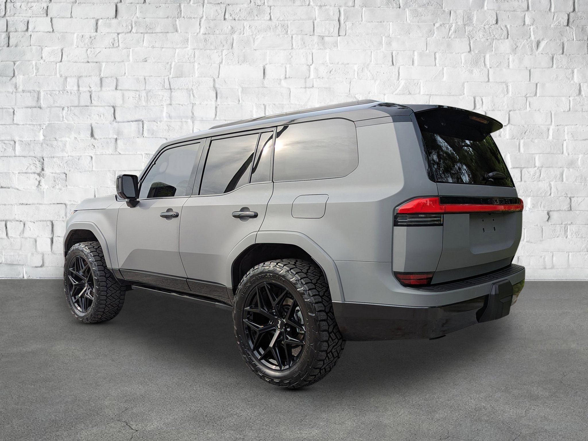 2024 Lexus GX 550 Luxury photo 3