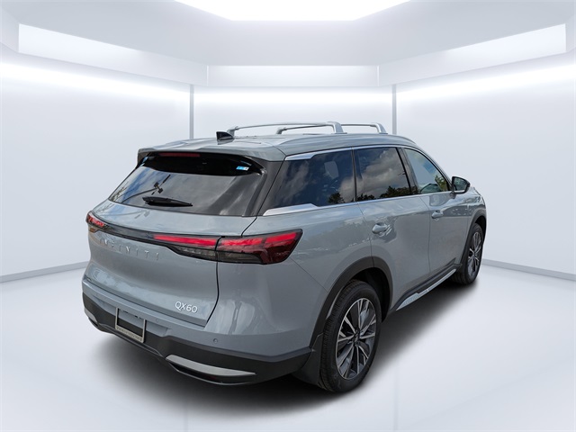 2026 Infiniti QX60 Luxe photo 2