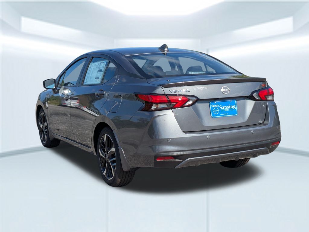 2025 Nissan Versa SR photo 3