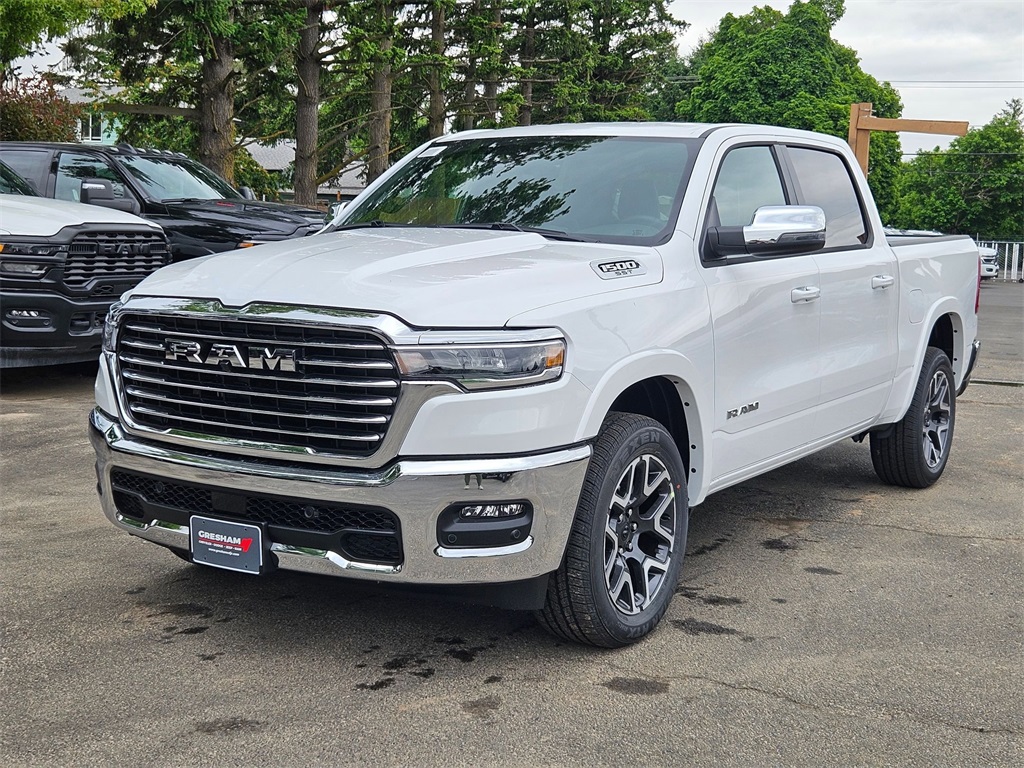 2025 Ram 1500 Laramie photo 3