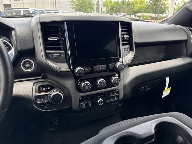 2025 Ram 1500 Tradesman photo 11