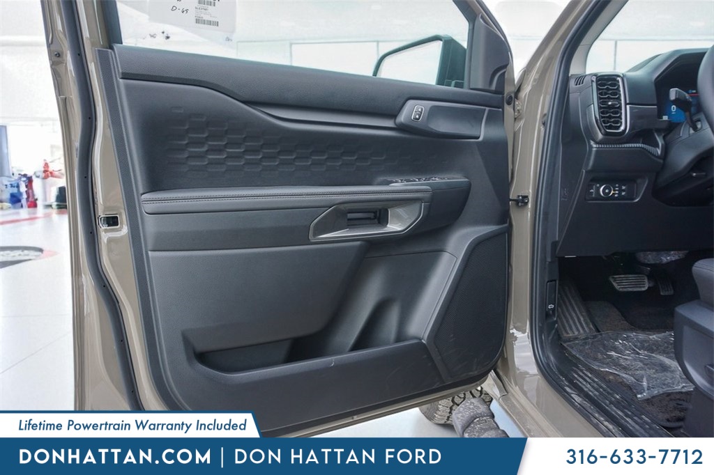 2025 Ford Ranger XLT photo 16