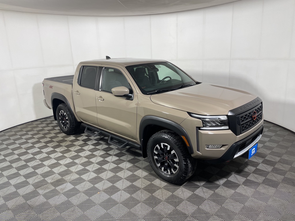 2022 Nissan Frontier PRO-4X's photo