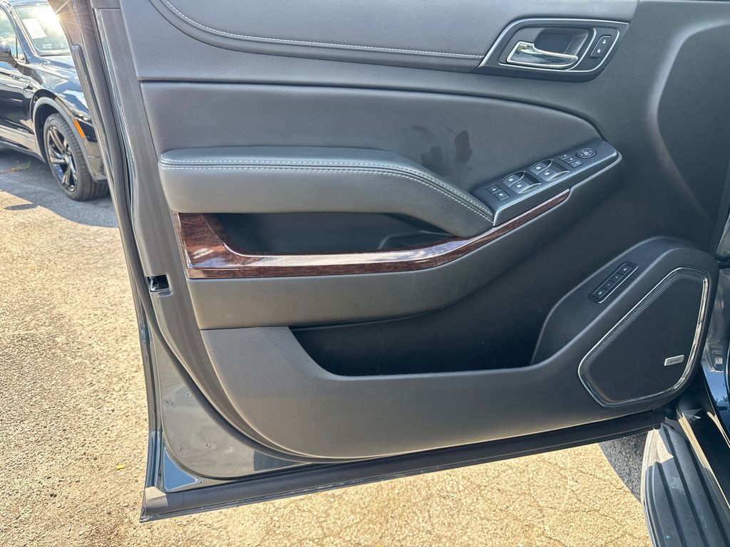 2020 Gmc Yukon SLT photo 10