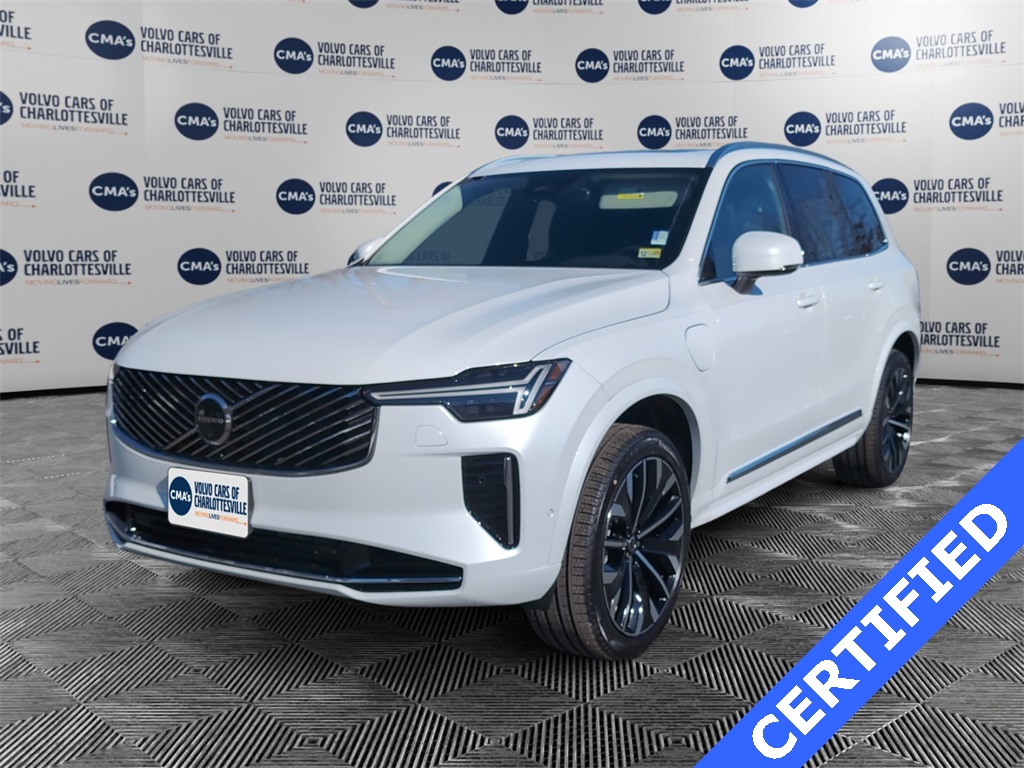 2025 Volvo XC90 Plus's photo