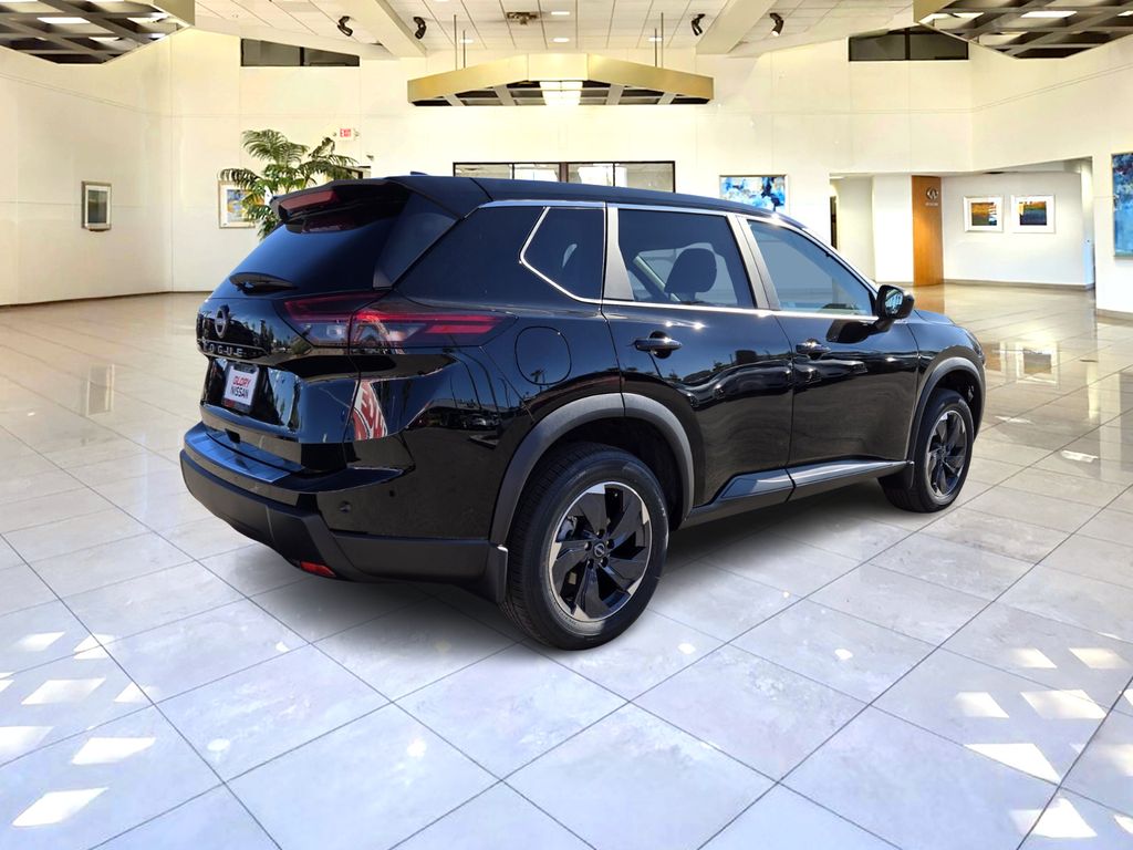 2026 Nissan Rogue SV photo 4