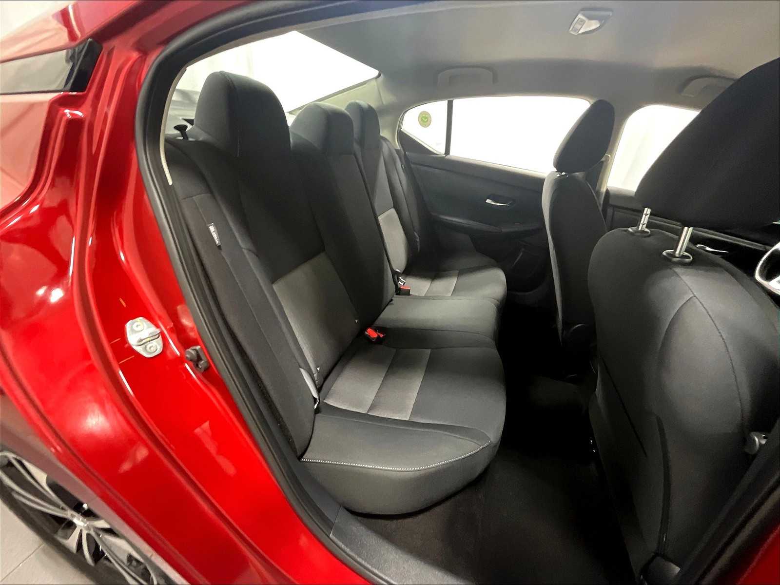 2023 Nissan Sentra SV photo 14