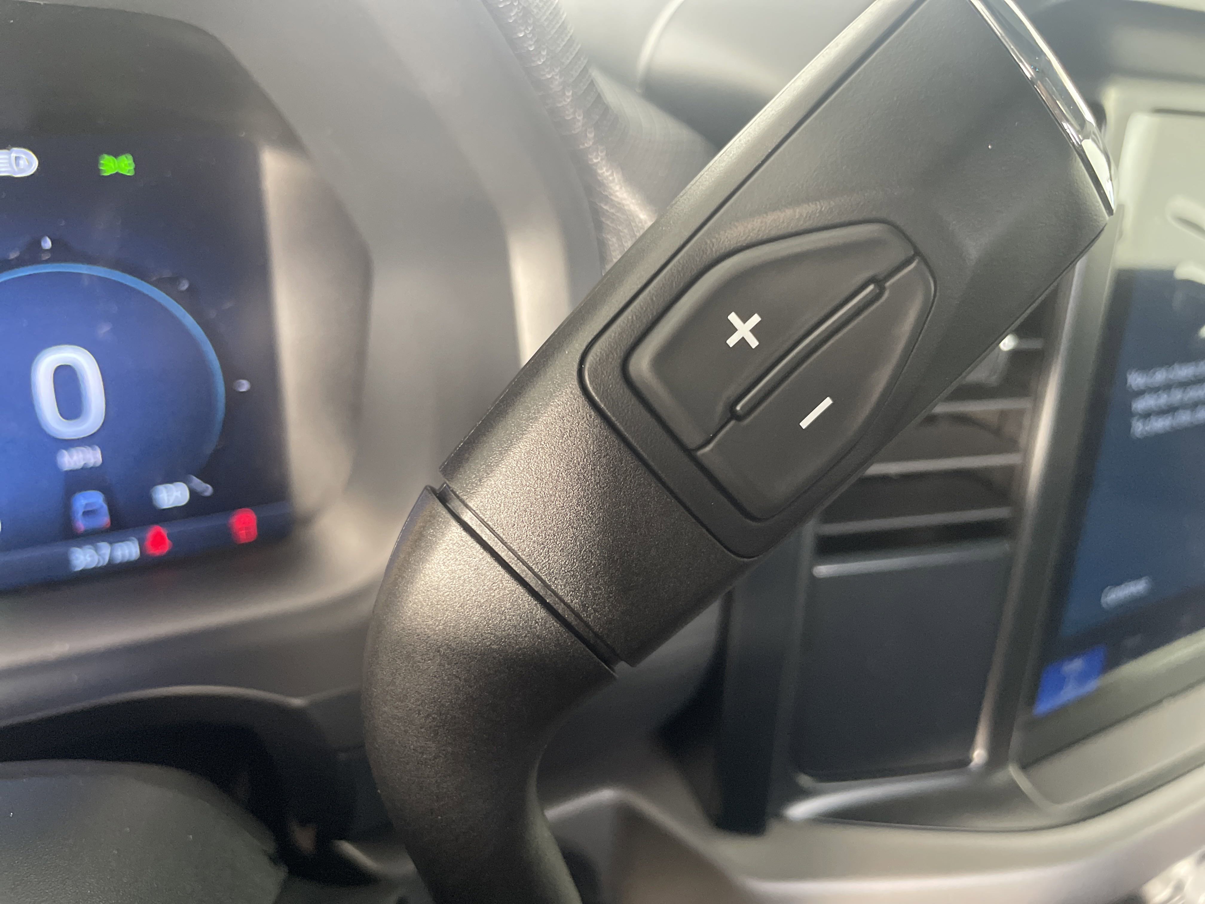 2025 Ford F-150 XL photo 8