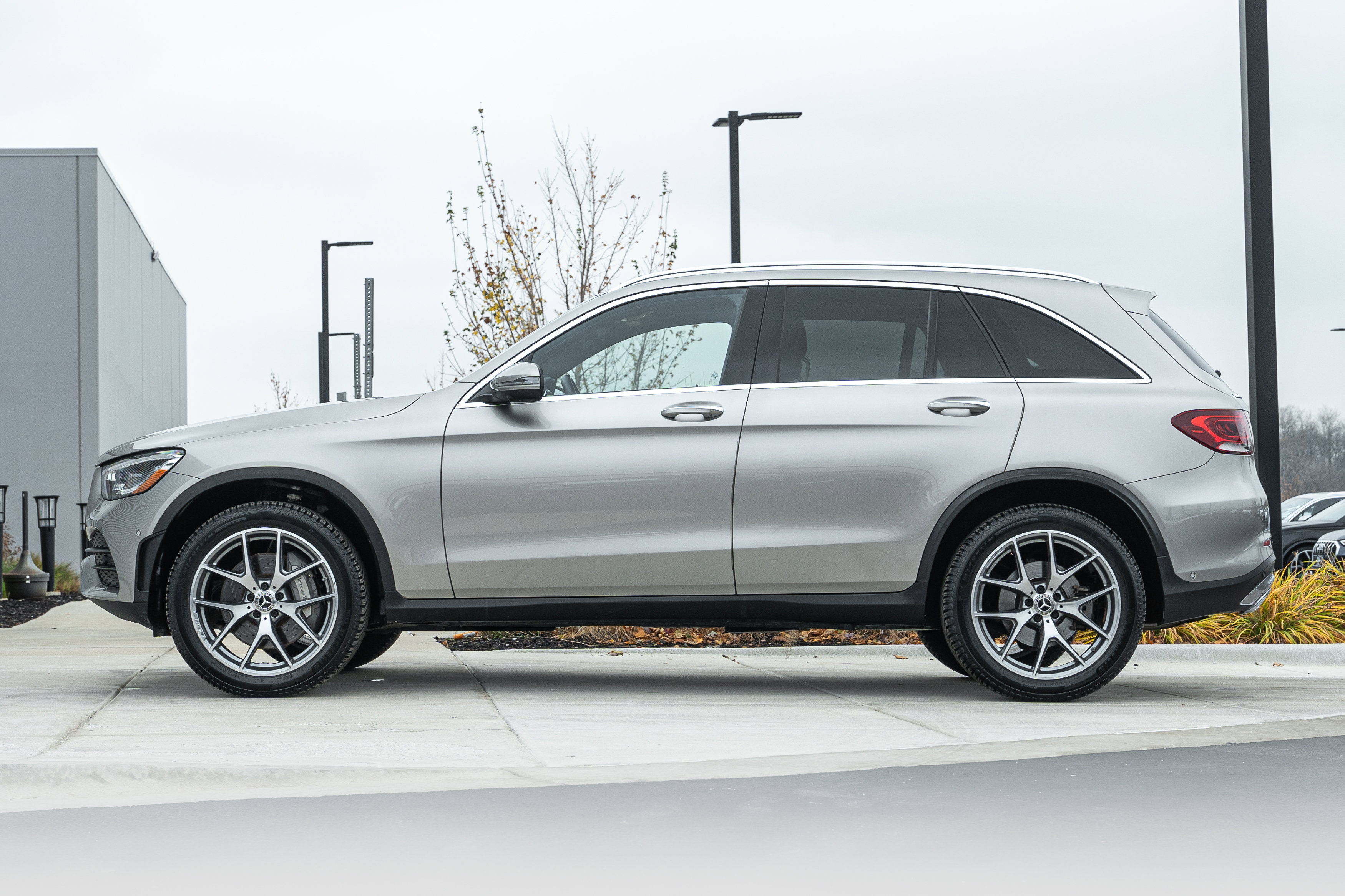 2020 Mercedes Benz GLC 300 4MATIC photo 3