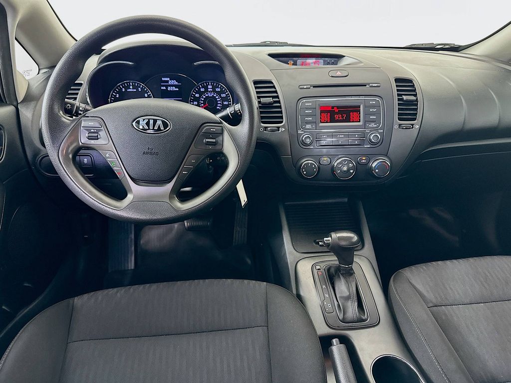 2016 Kia Forte LX photo 17